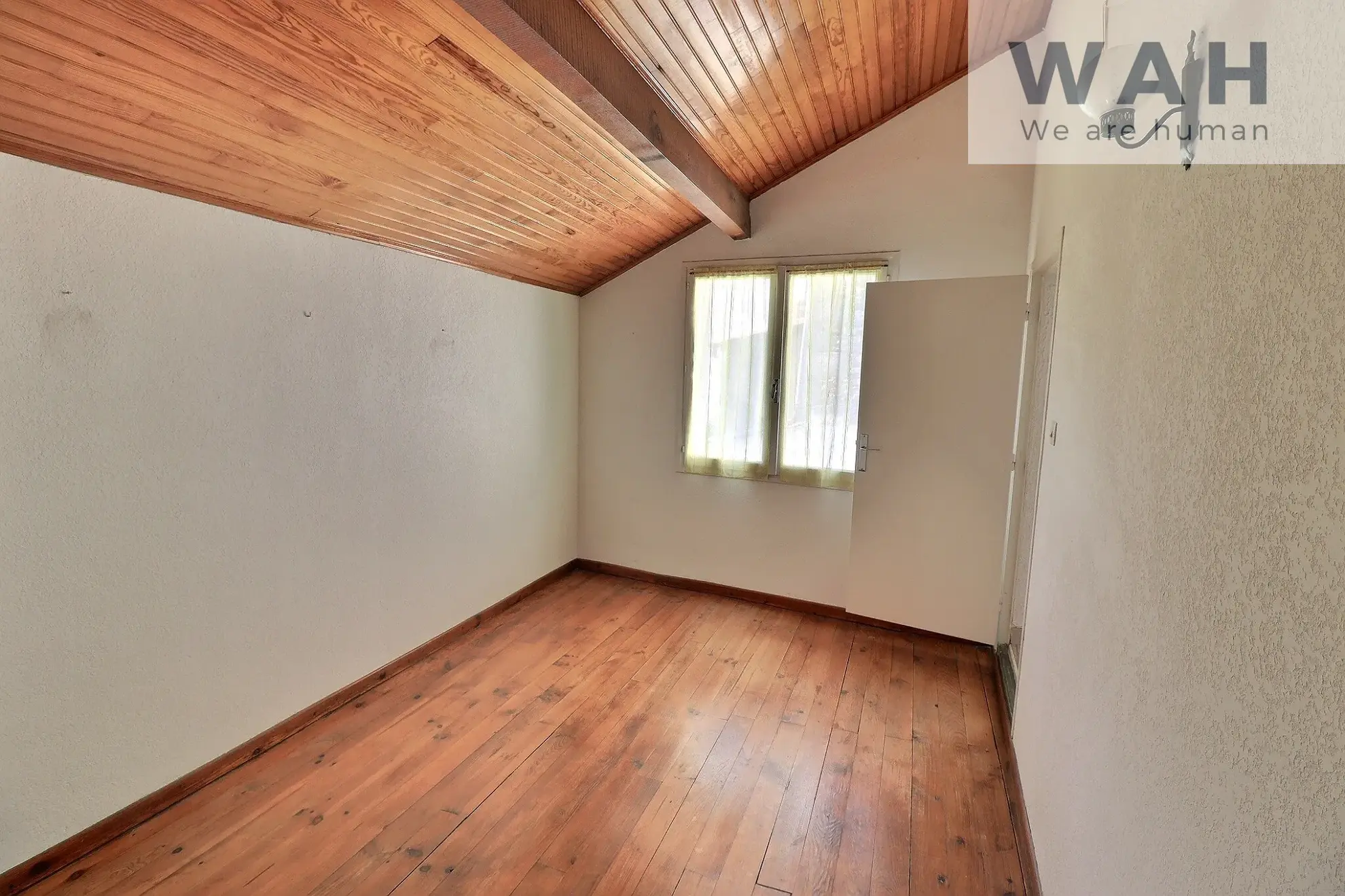 Maison de village 7 pièces à Lunel-Viel avec potentiel de rénovation 