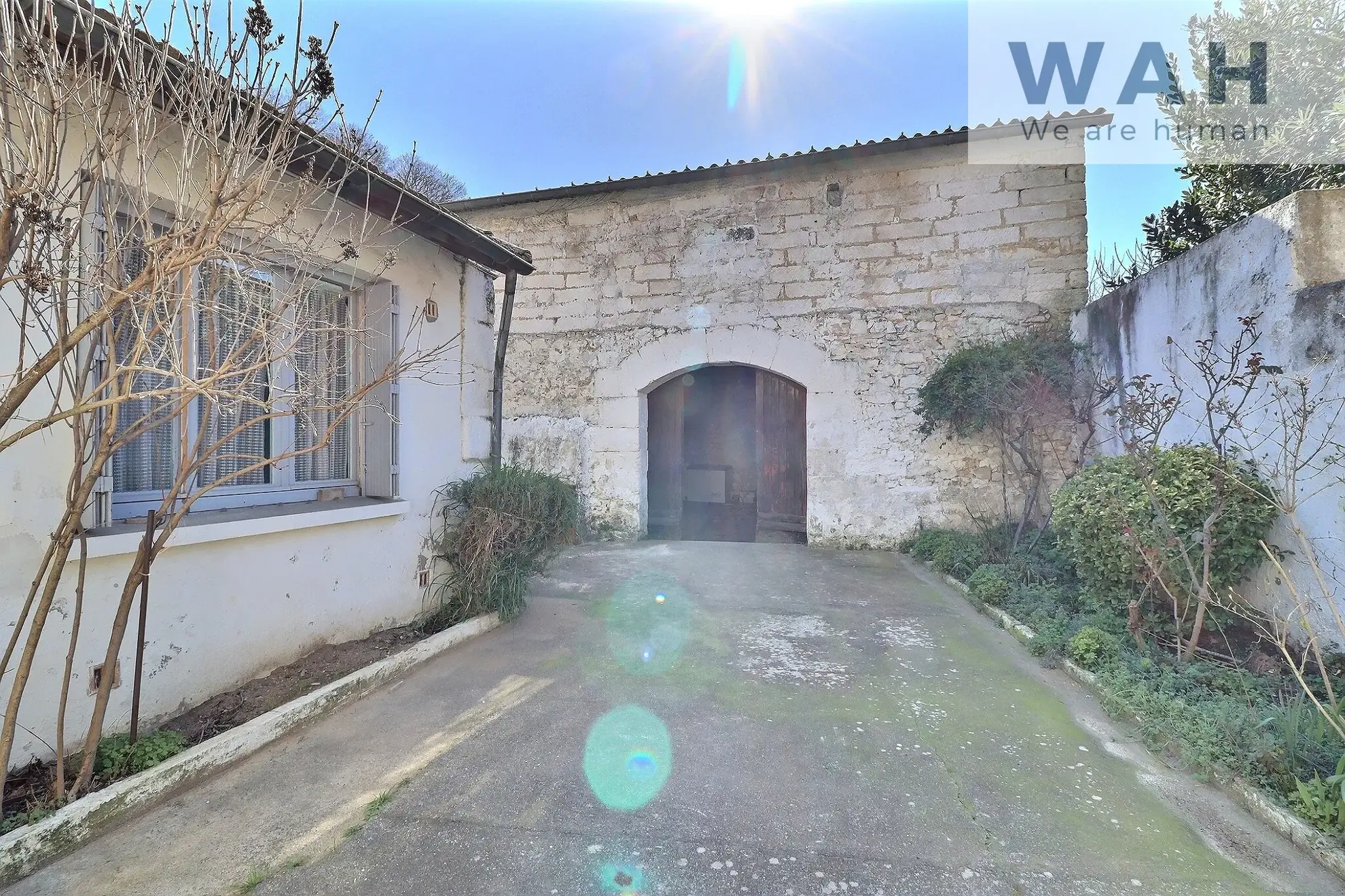 Maison de village 7 pièces à Lunel-Viel avec potentiel de rénovation 