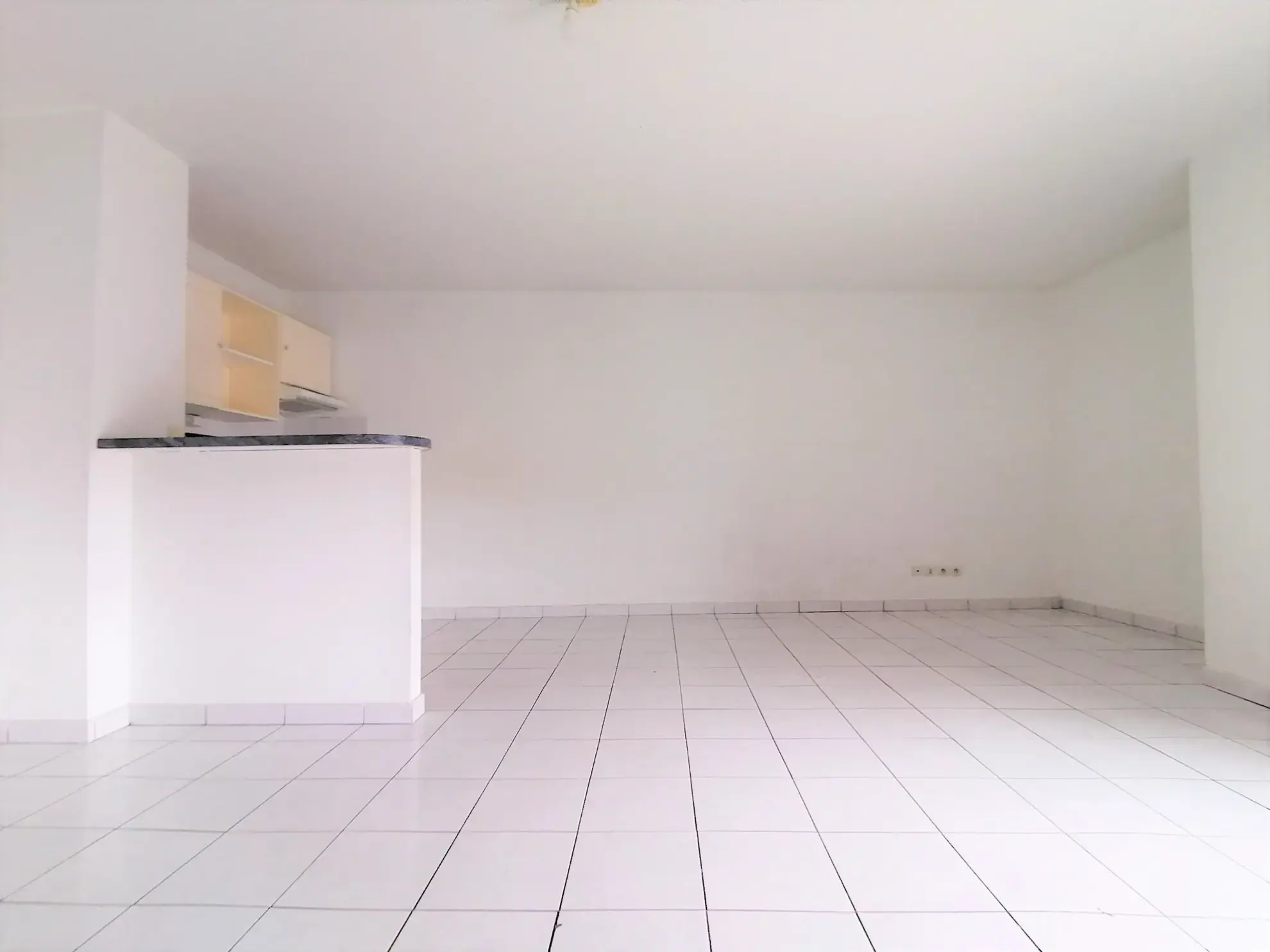 Appartement T3 avec terrasse, parking et cave à Perpignan, Saint Martin 