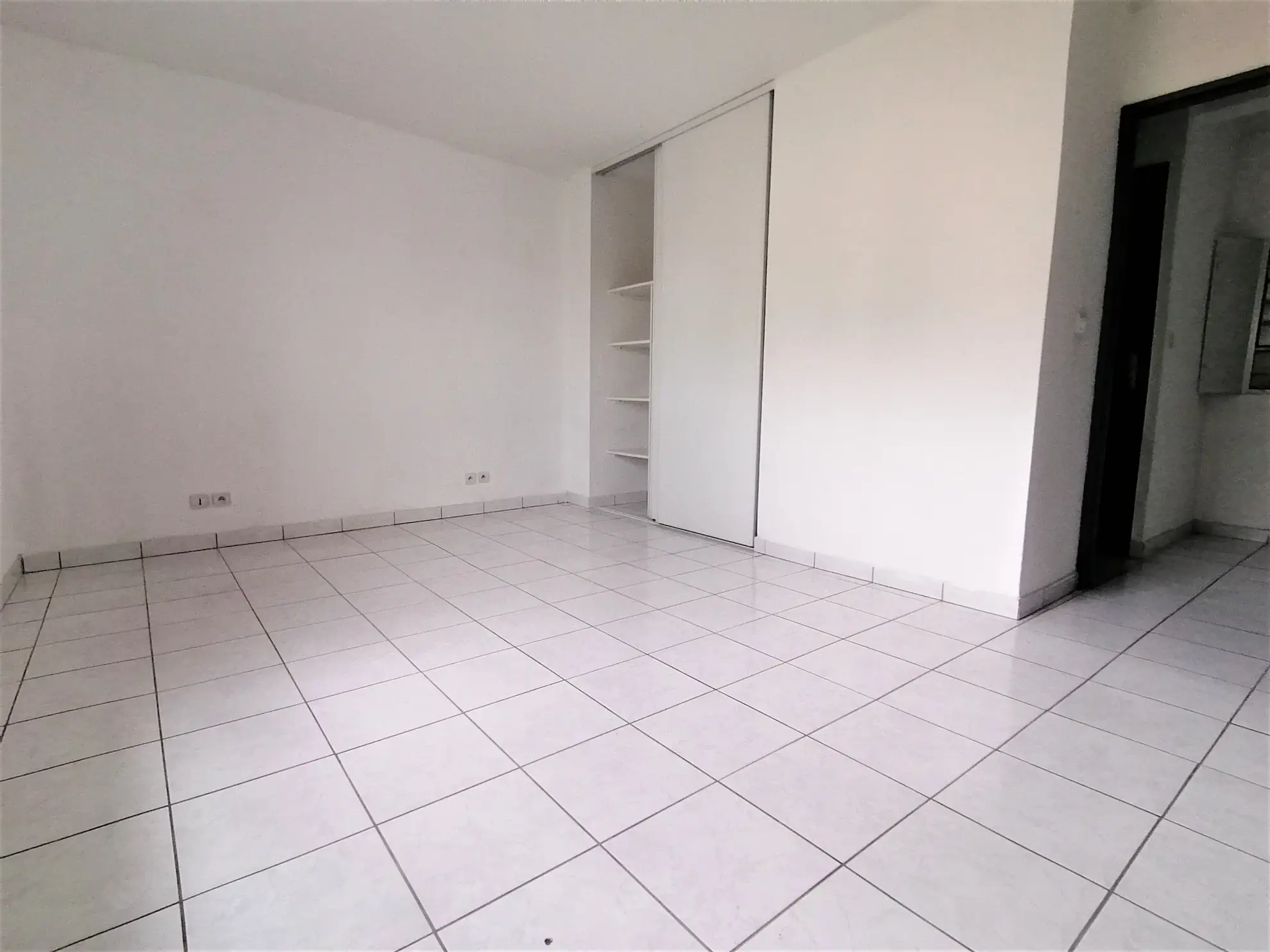 Appartement T3 avec terrasse, parking et cave à Perpignan, Saint Martin 