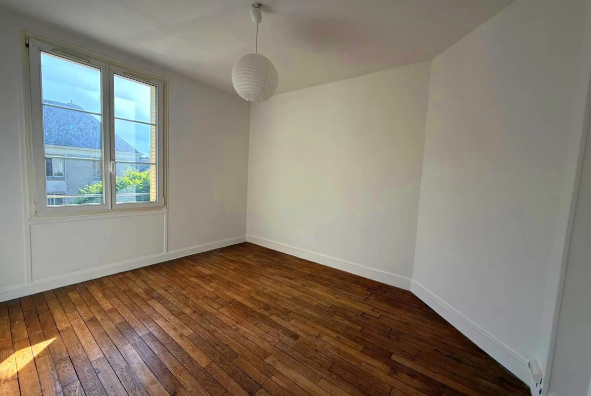 Bel appartement de 3 pièces à Étampes proche gare et commerces 