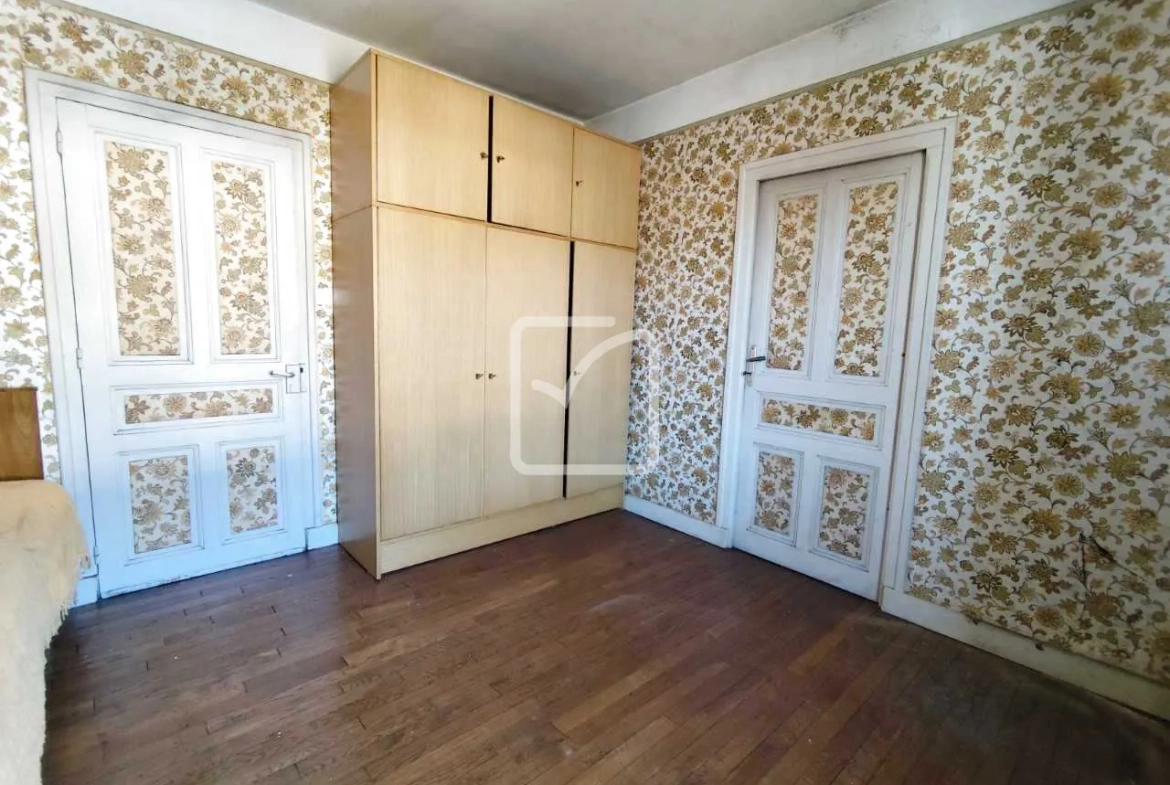 Charmante maison en pierre avec jardin à Brive-la-Gaillarde 