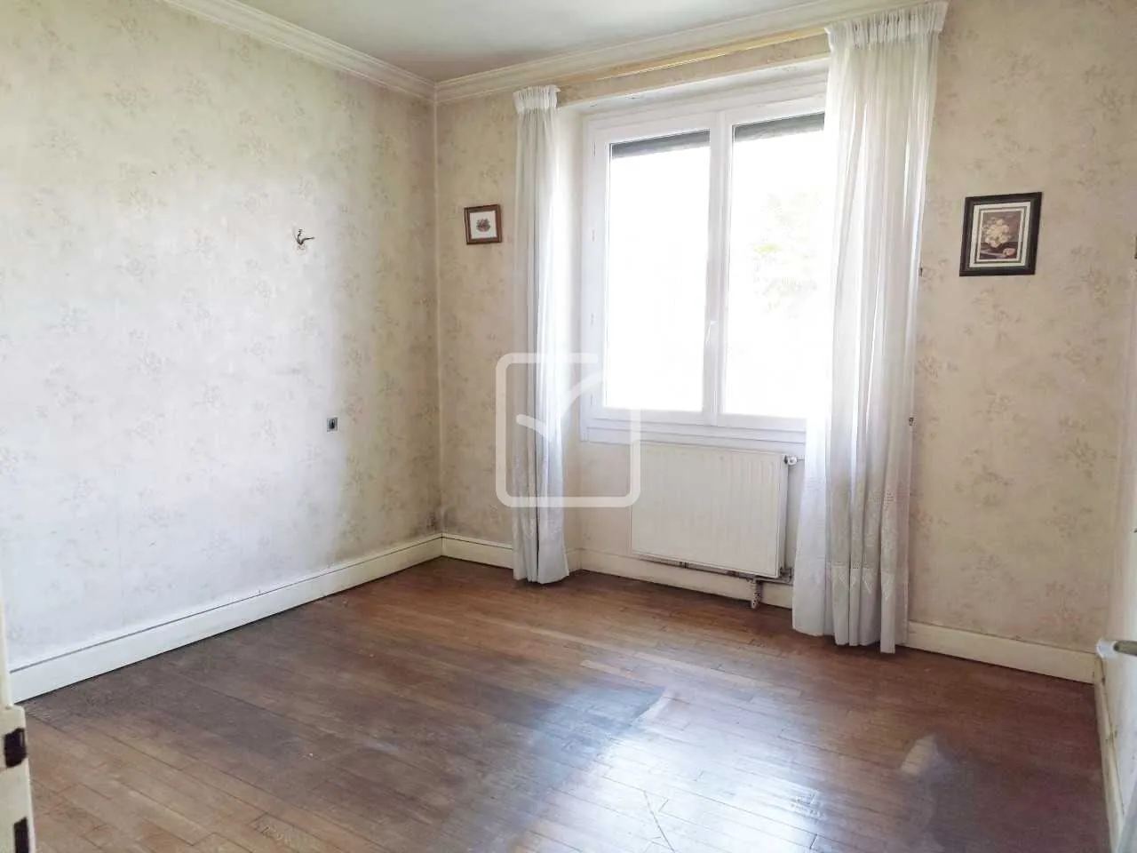 Charmante maison en pierre avec jardin à Brive-la-Gaillarde 
