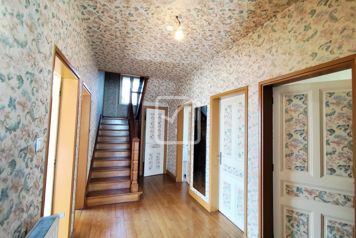 Charmante maison en pierre avec jardin à Brive-la-Gaillarde 