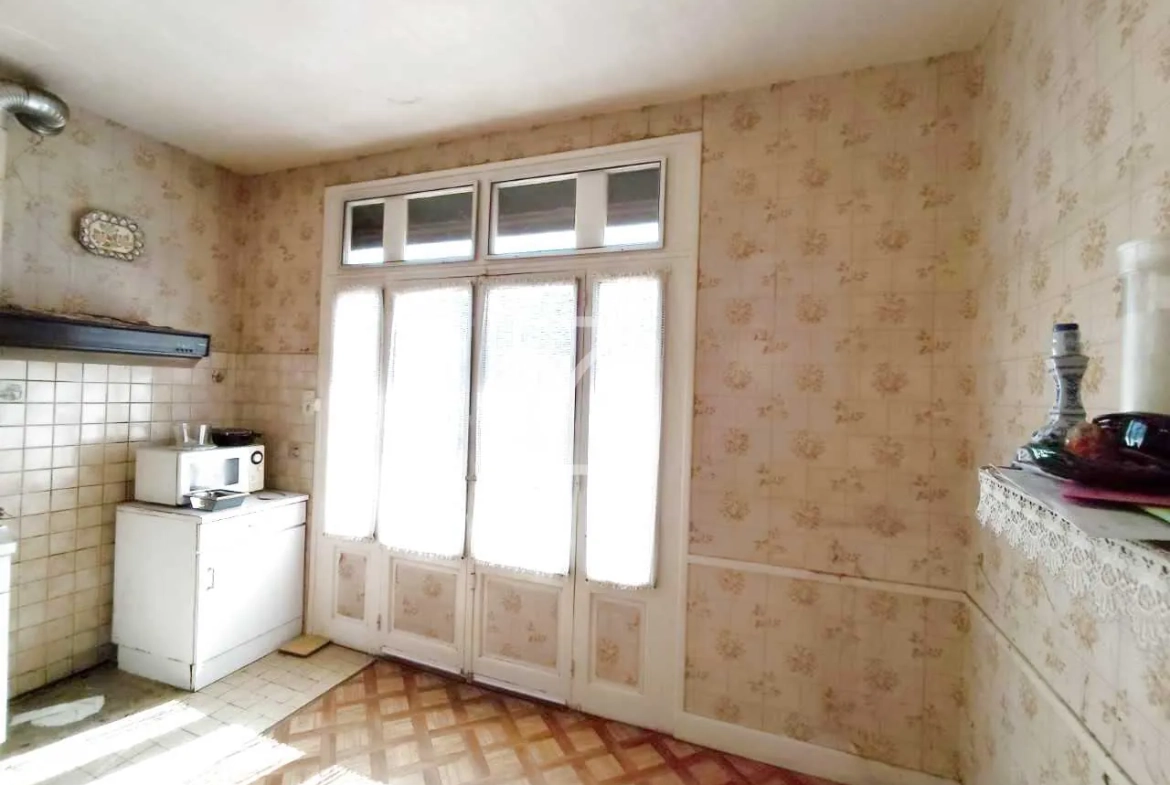 Charmante maison en pierre avec jardin à Brive-la-Gaillarde 