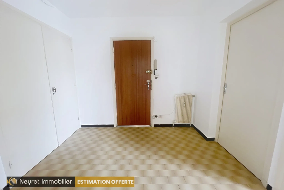 Vente appartement T3 de 64 m² à Oullins, proche du métro B, avec cave et parking 