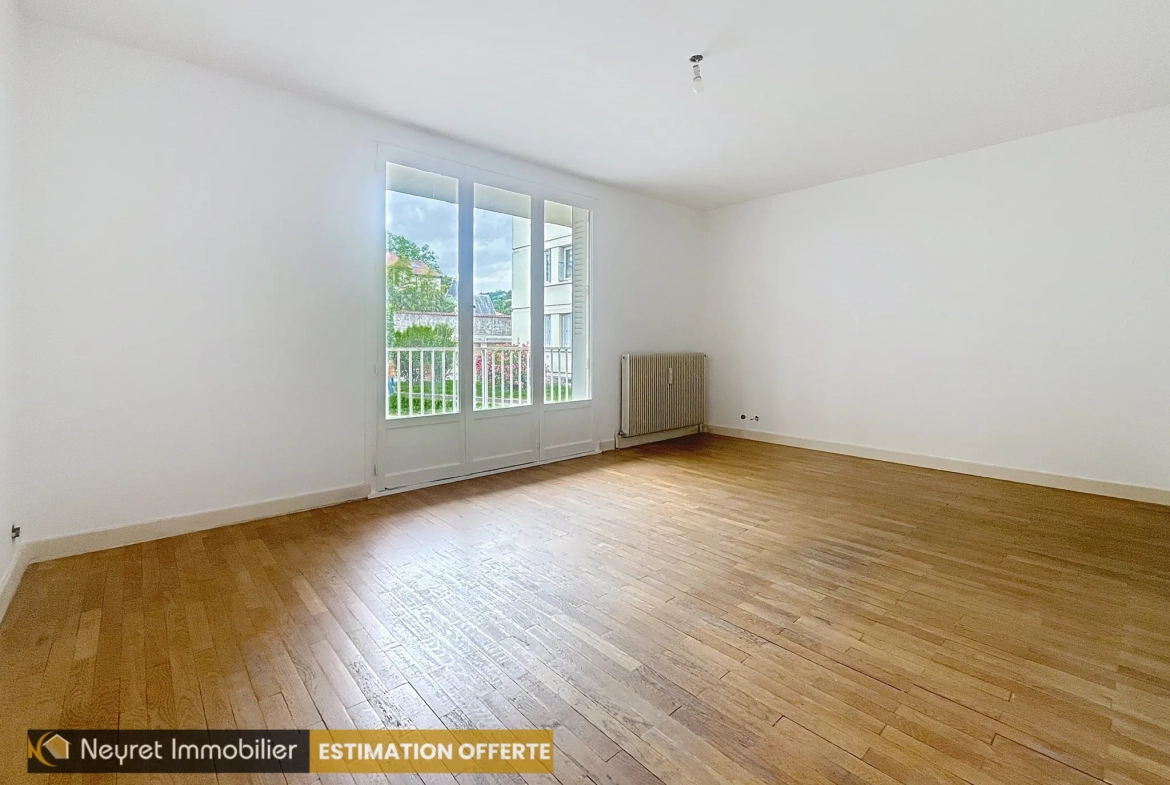 Vente appartement T3 de 64 m² à Oullins, proche du métro B, avec cave et parking 
