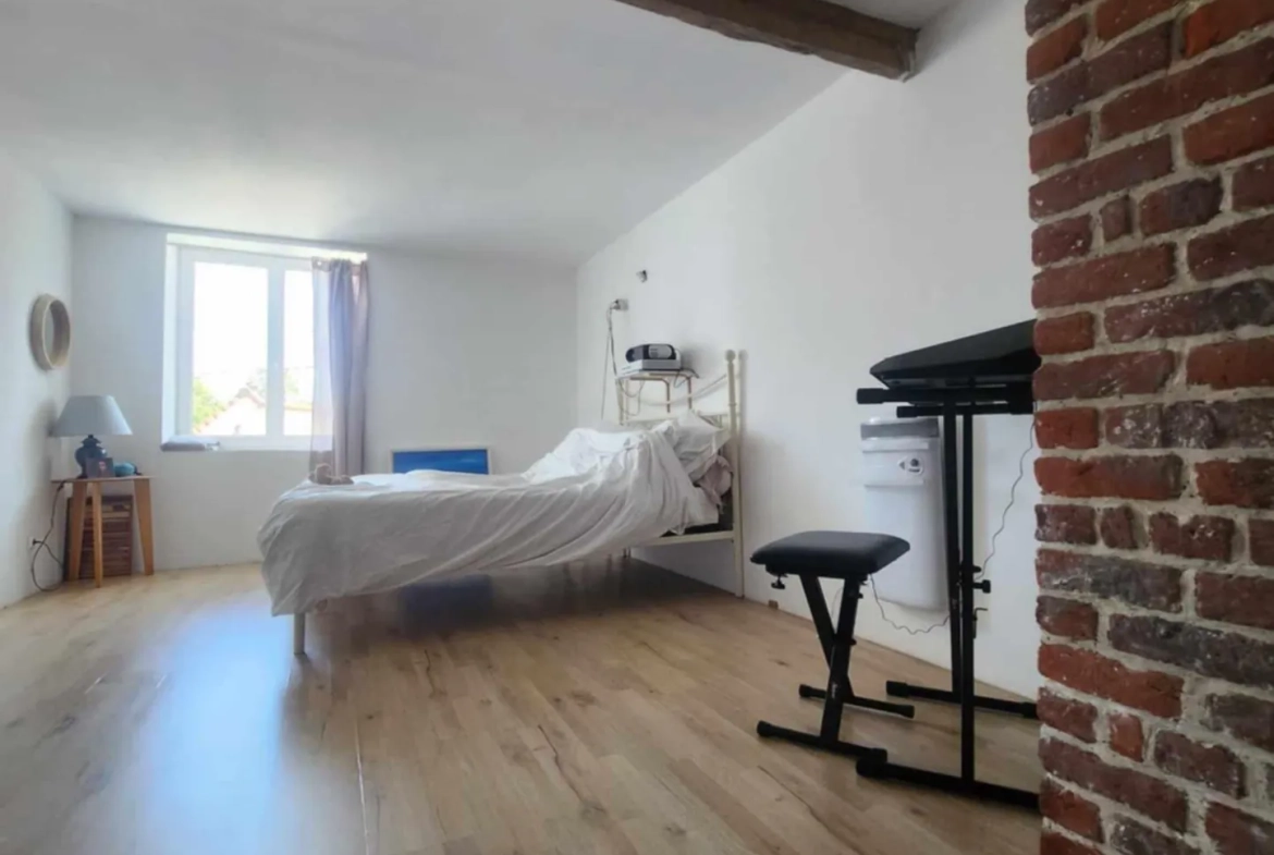 Maison de caractère avec jardin et 4 chambres à Allouagne - Secteur non inondable 