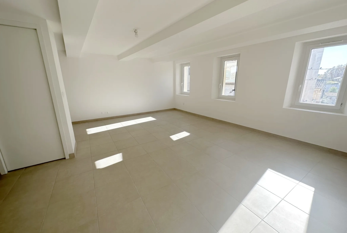 Appartement T2 rénové de 47 m² à Toulon en centre-ville 