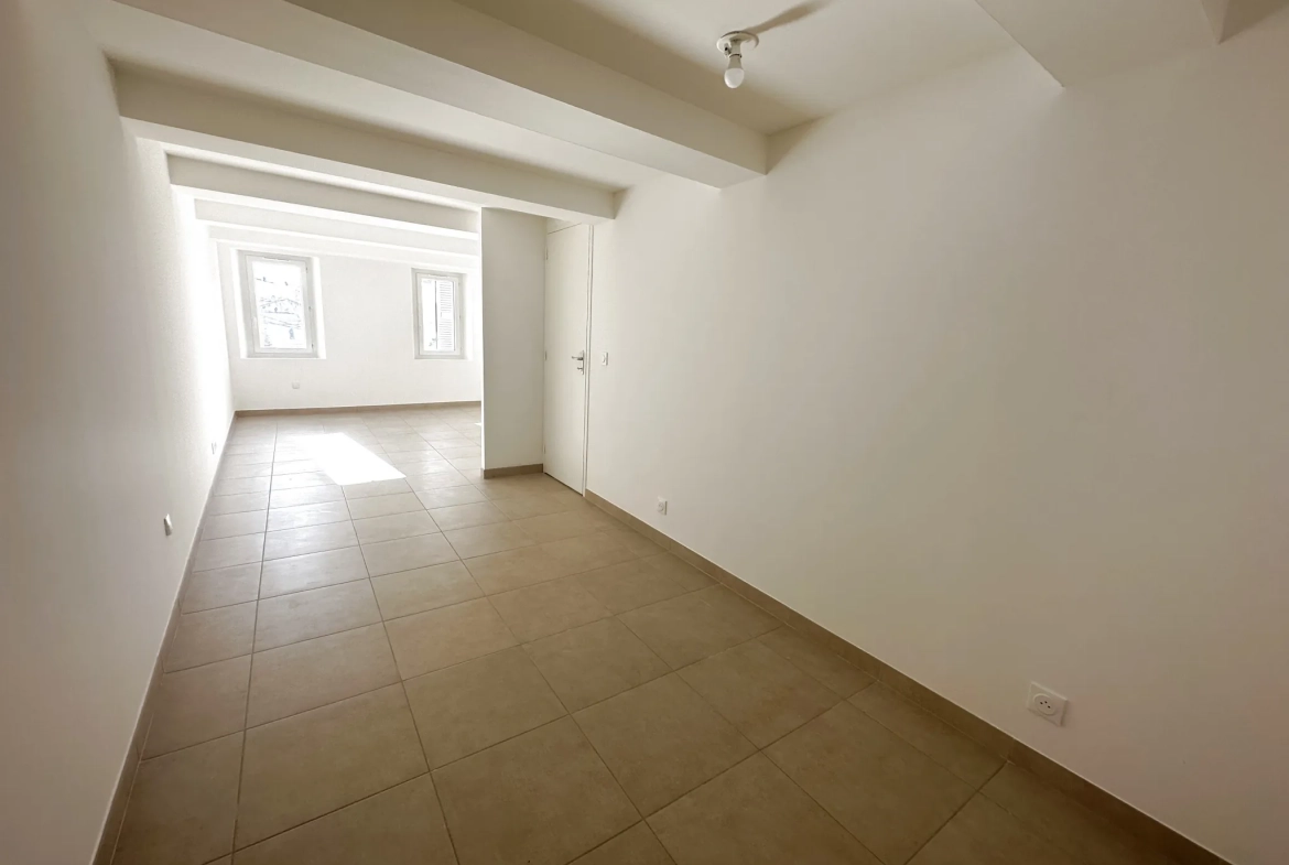 Appartement T2 rénové de 47 m² à Toulon en centre-ville 