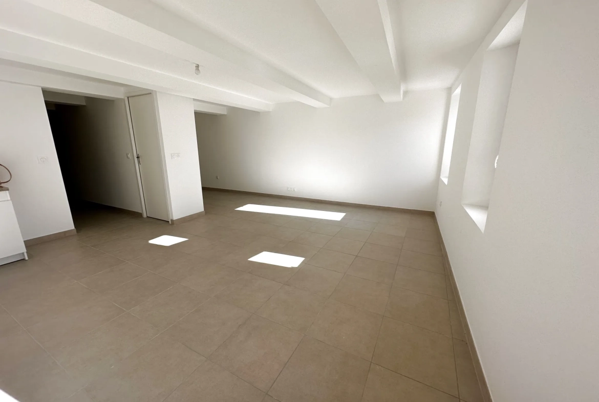 Appartement T2 rénové de 47 m² à Toulon en centre-ville 