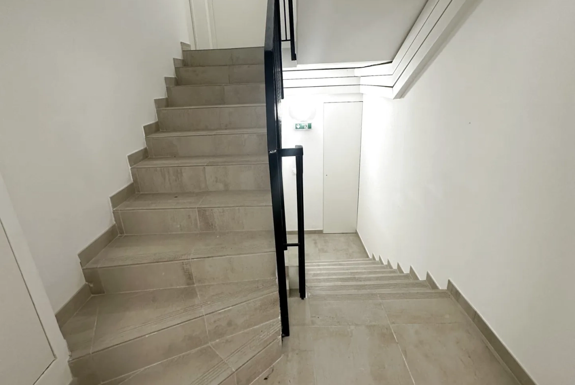 Appartement T2 rénové de 47 m² à Toulon en centre-ville 
