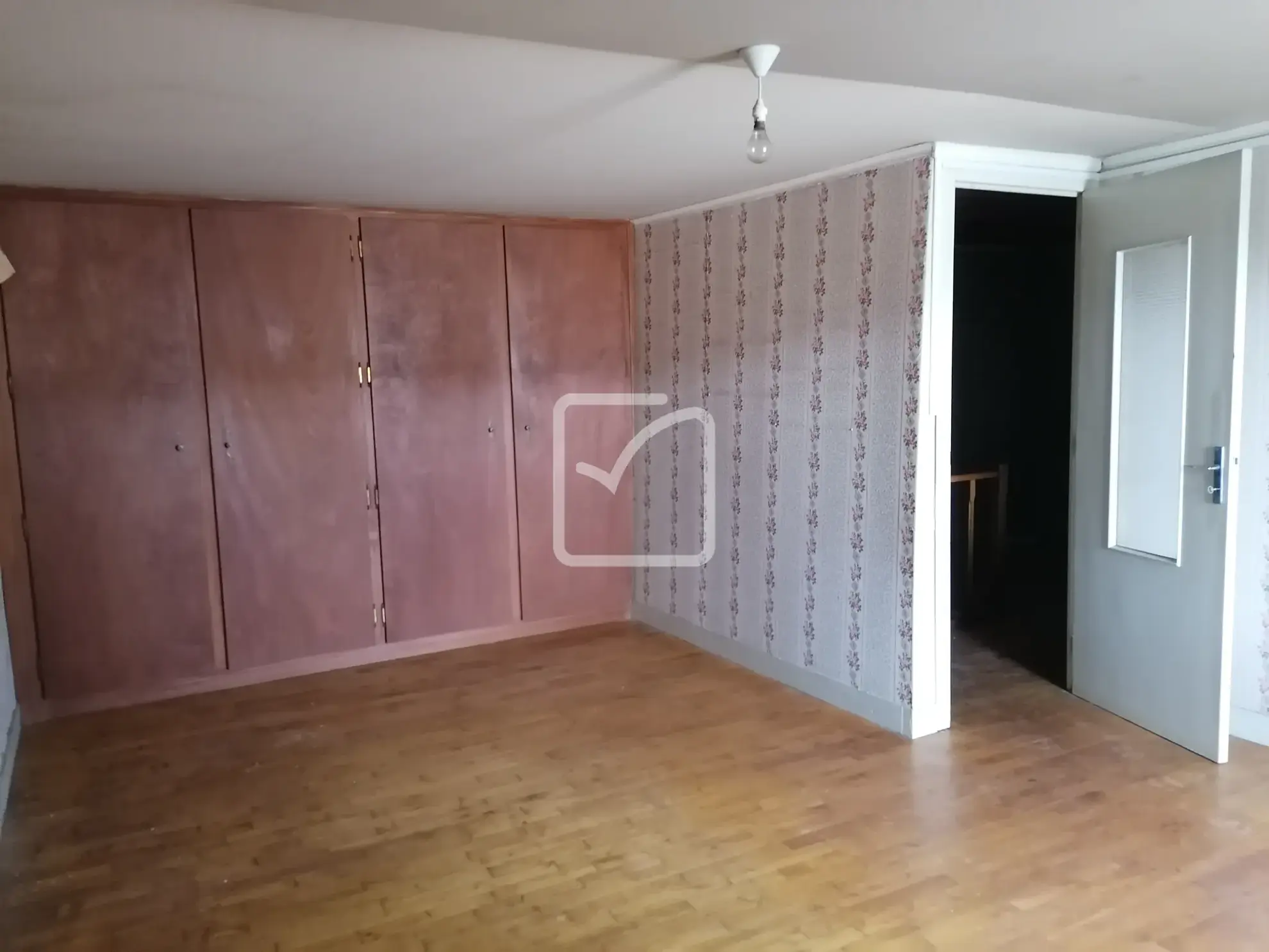 Maison à Saint Malo des trois fontaines de 108 m² avec jardin et potentiel de rénovation 
