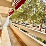 Appartement traversant de 3 ou 4 pièces à Aix-en-Provence, proche du centre-ville