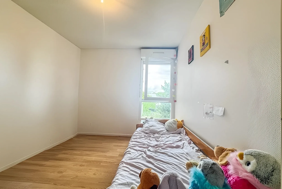 Appartement T3 avec terrasse, garage et piscine à Toulouse - Opportunité d'investissement 