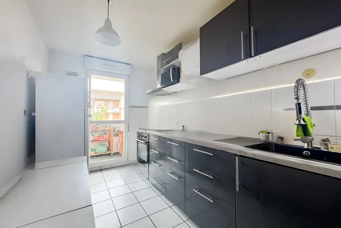 Appartement T3 avec terrasse, garage et piscine à Toulouse - Opportunité d'investissement 