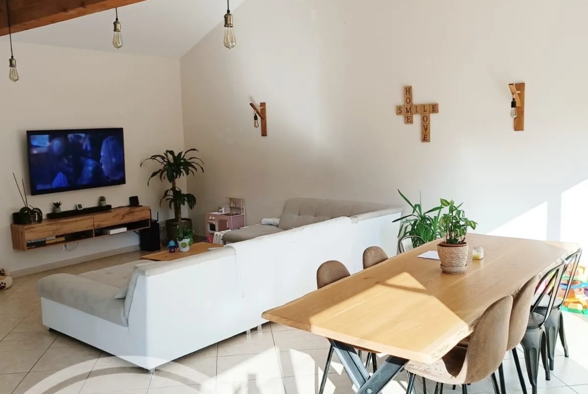 Belle maison à Bollène avec jardin, terrasse et double garage 