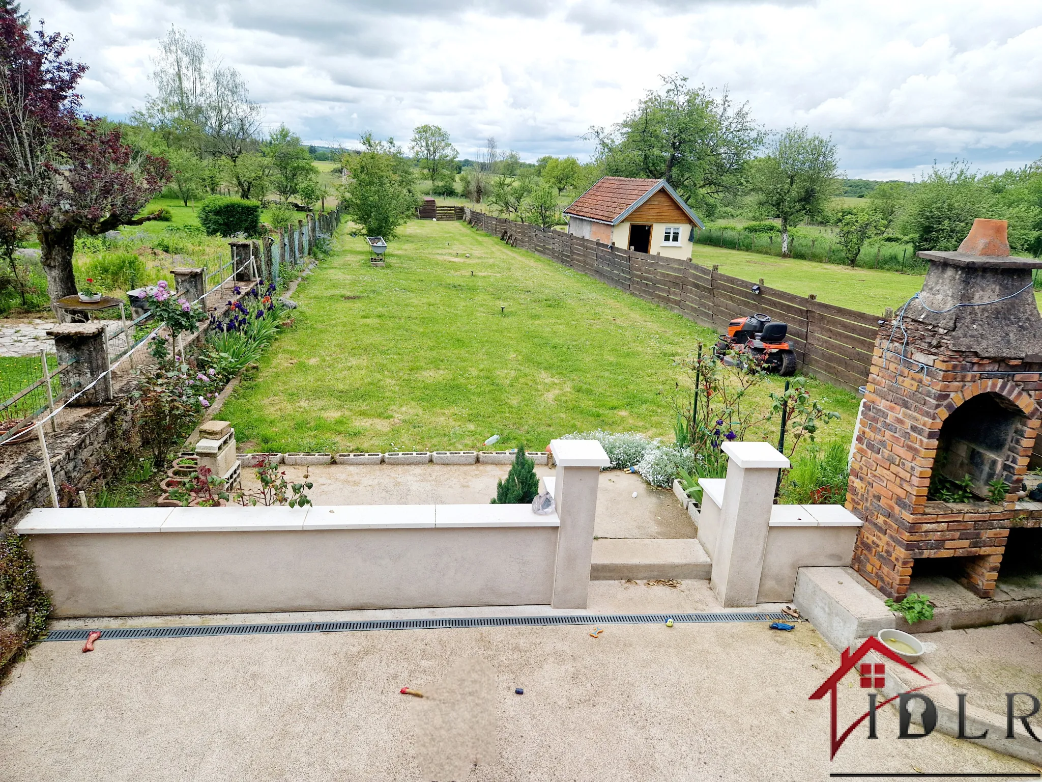 Belle maison familiale de 189 m2 avec grand terrain clos à Fayl Billot 