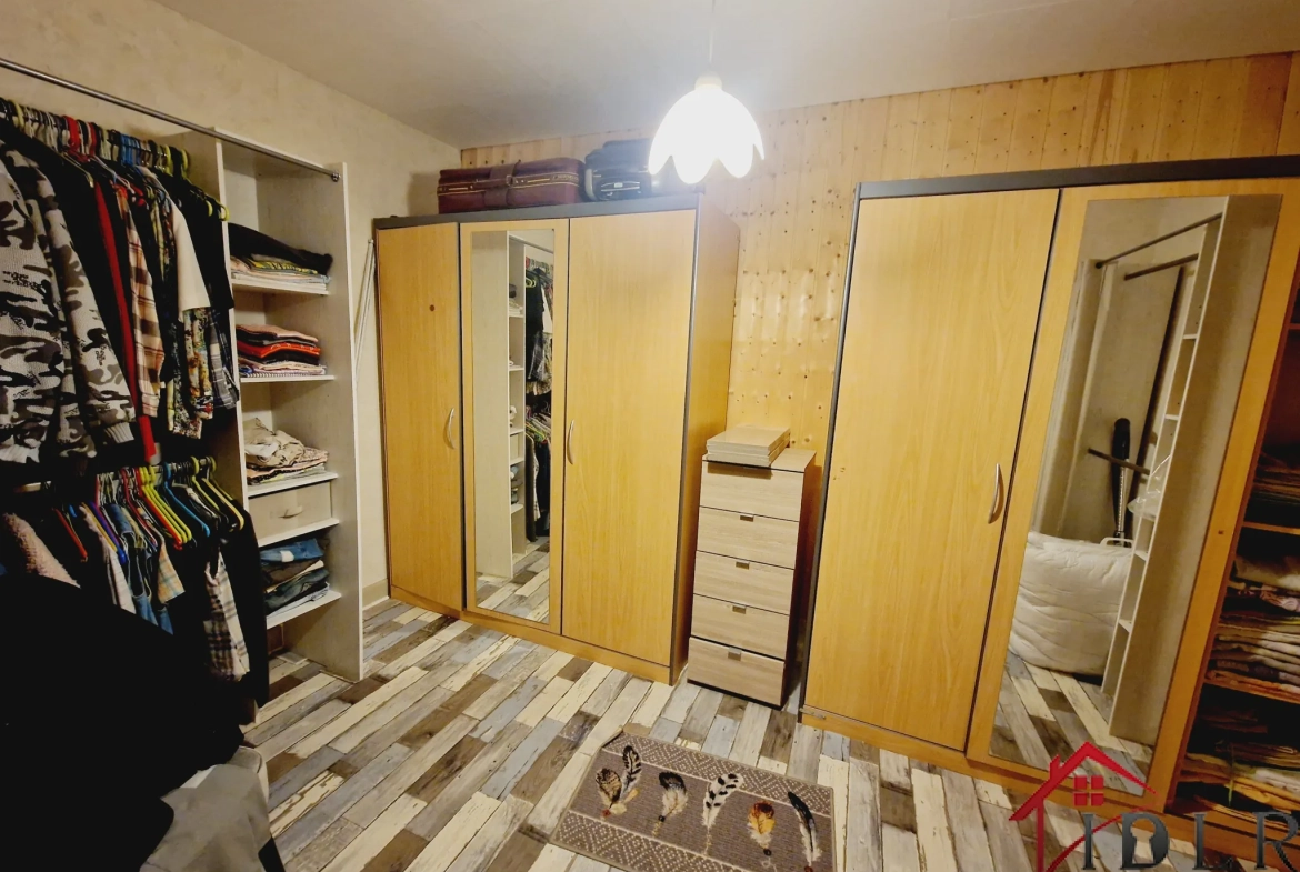 Belle maison familiale de 189 m2 avec grand terrain clos à Fayl Billot 
