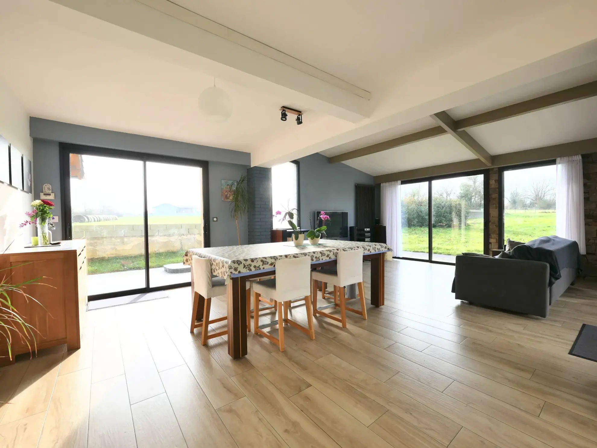 Maison 6 pièces de 135 m² avec jardin à Ville Dieu La Blouère 