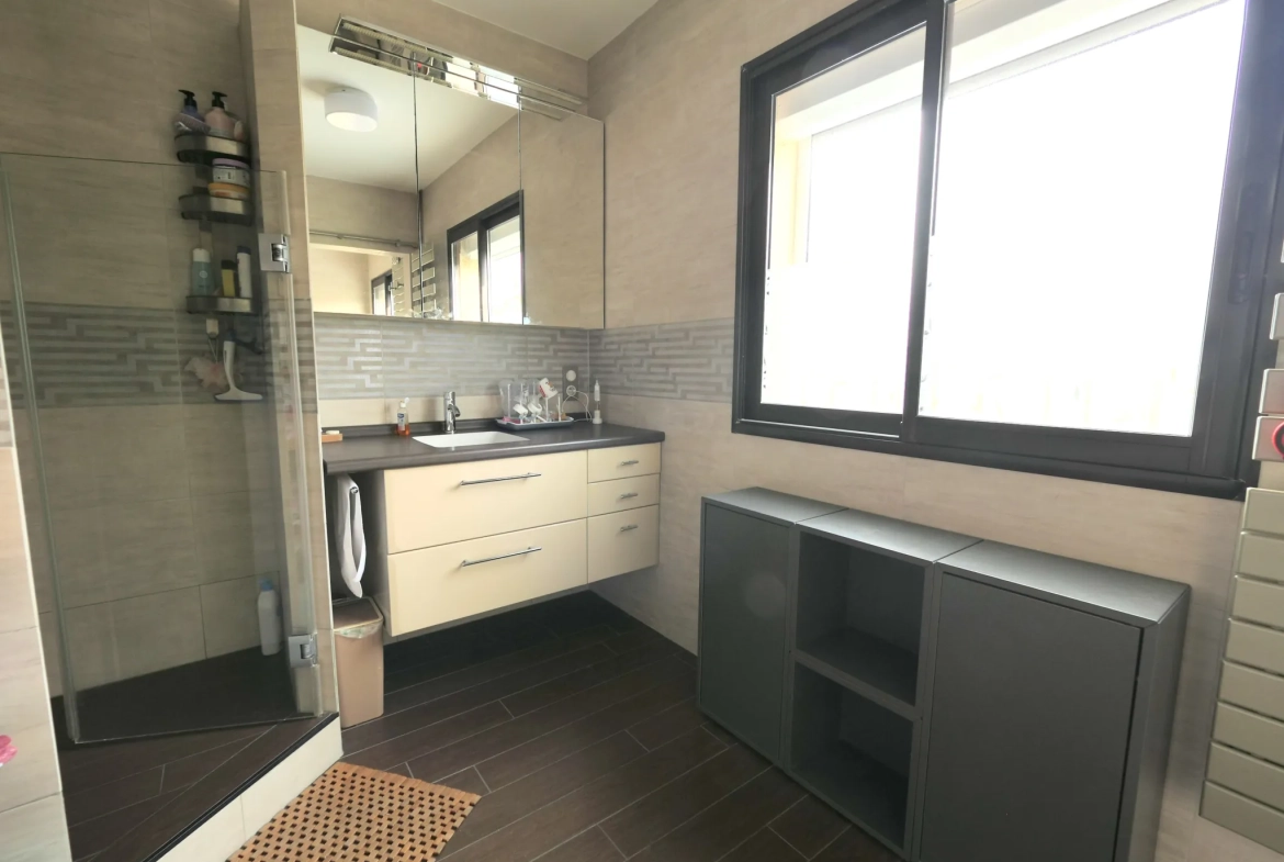 Maison 6 pièces de 135 m² avec jardin à Ville Dieu La Blouère 