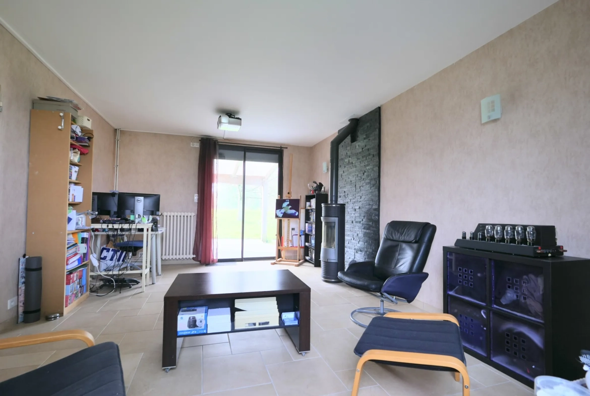 Maison 6 pièces de 135 m² avec jardin à Ville Dieu La Blouère 