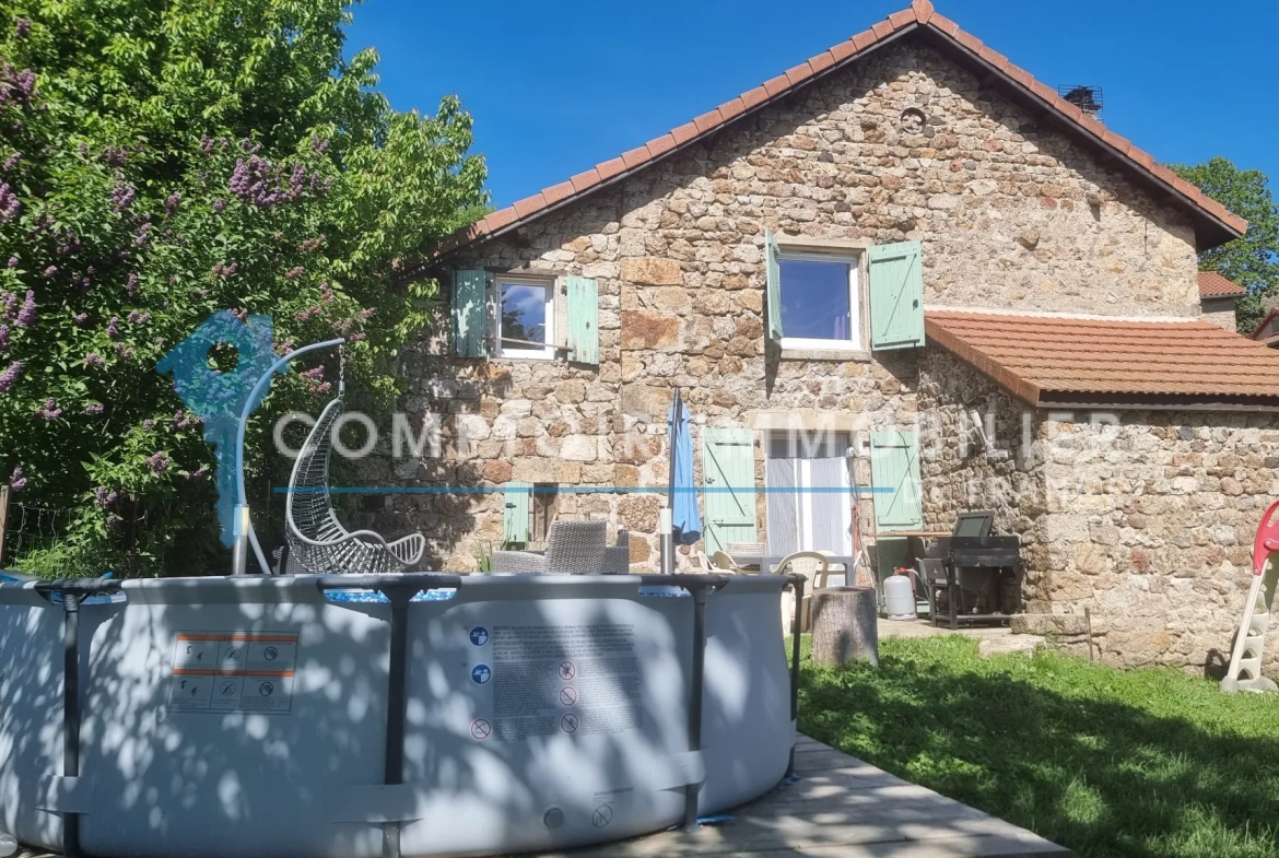 Maison ardéchoise rénovée avec terrain proche du lac d’Issarles 