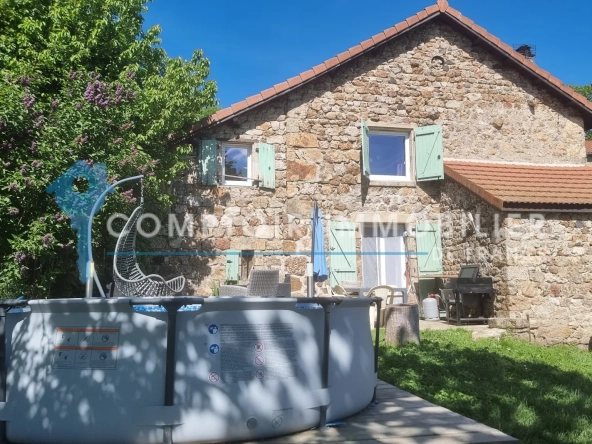 Maison ardéchoise rénovée avec terrain proche du lac d’Issarles