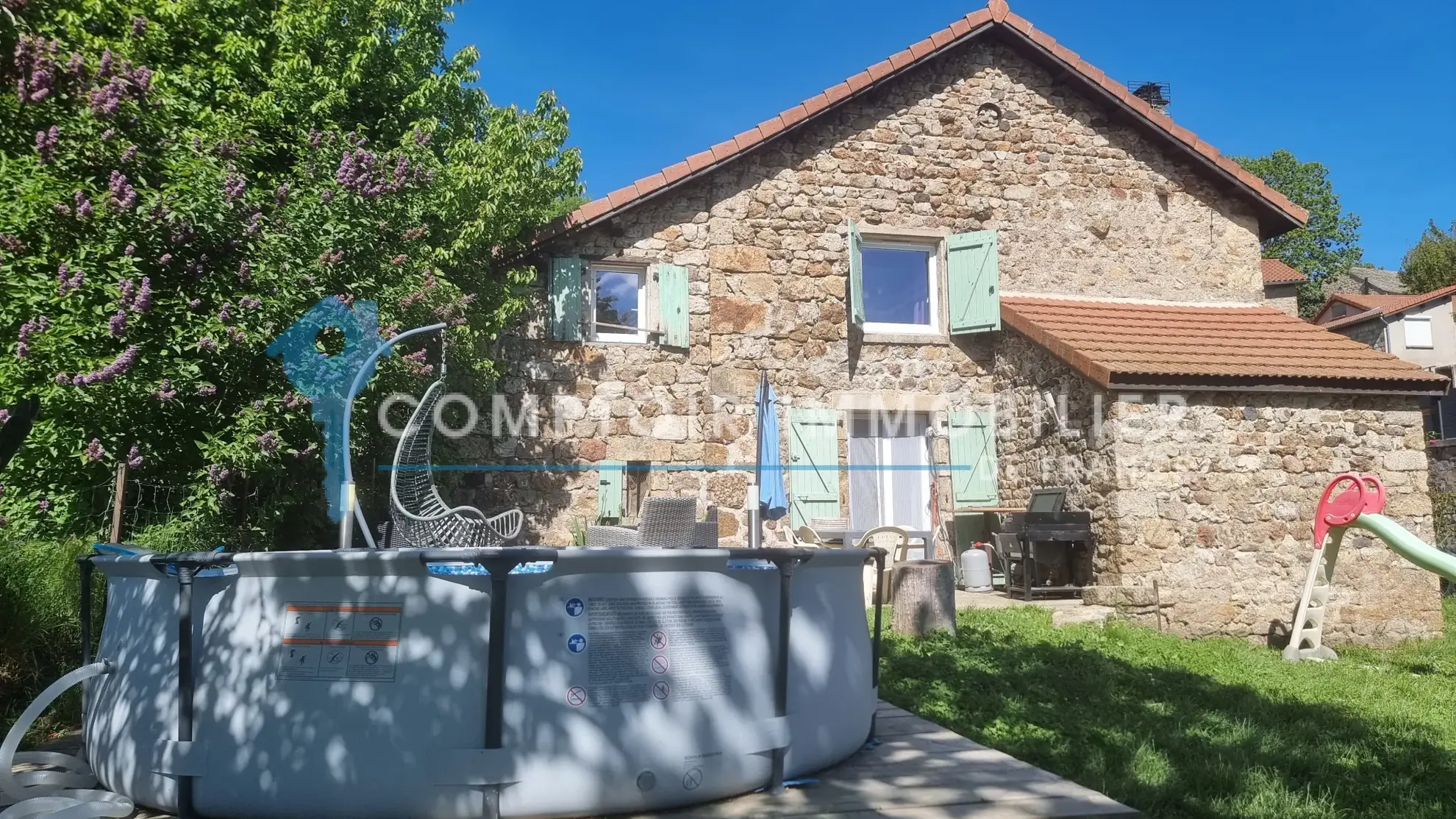 Maison ardéchoise rénovée avec terrain proche du lac d’Issarles 