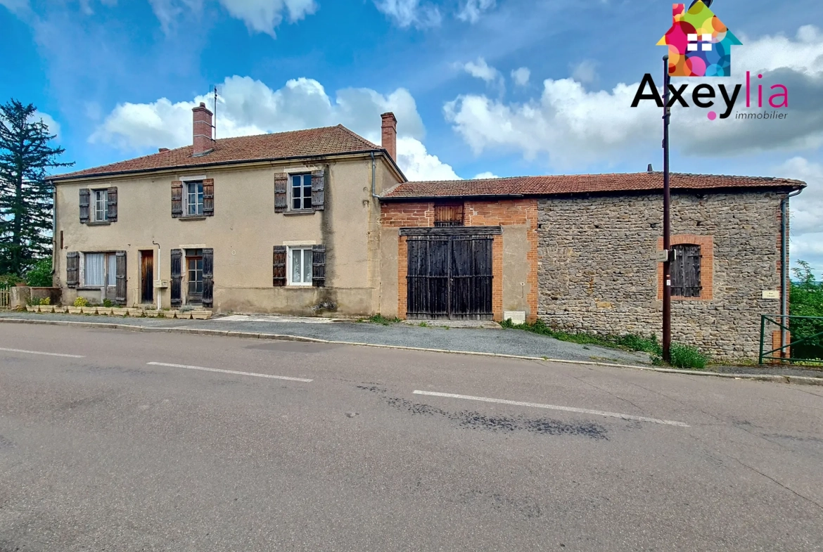 Maison à rénover de 225 m² avec dépendances à Marcigny 