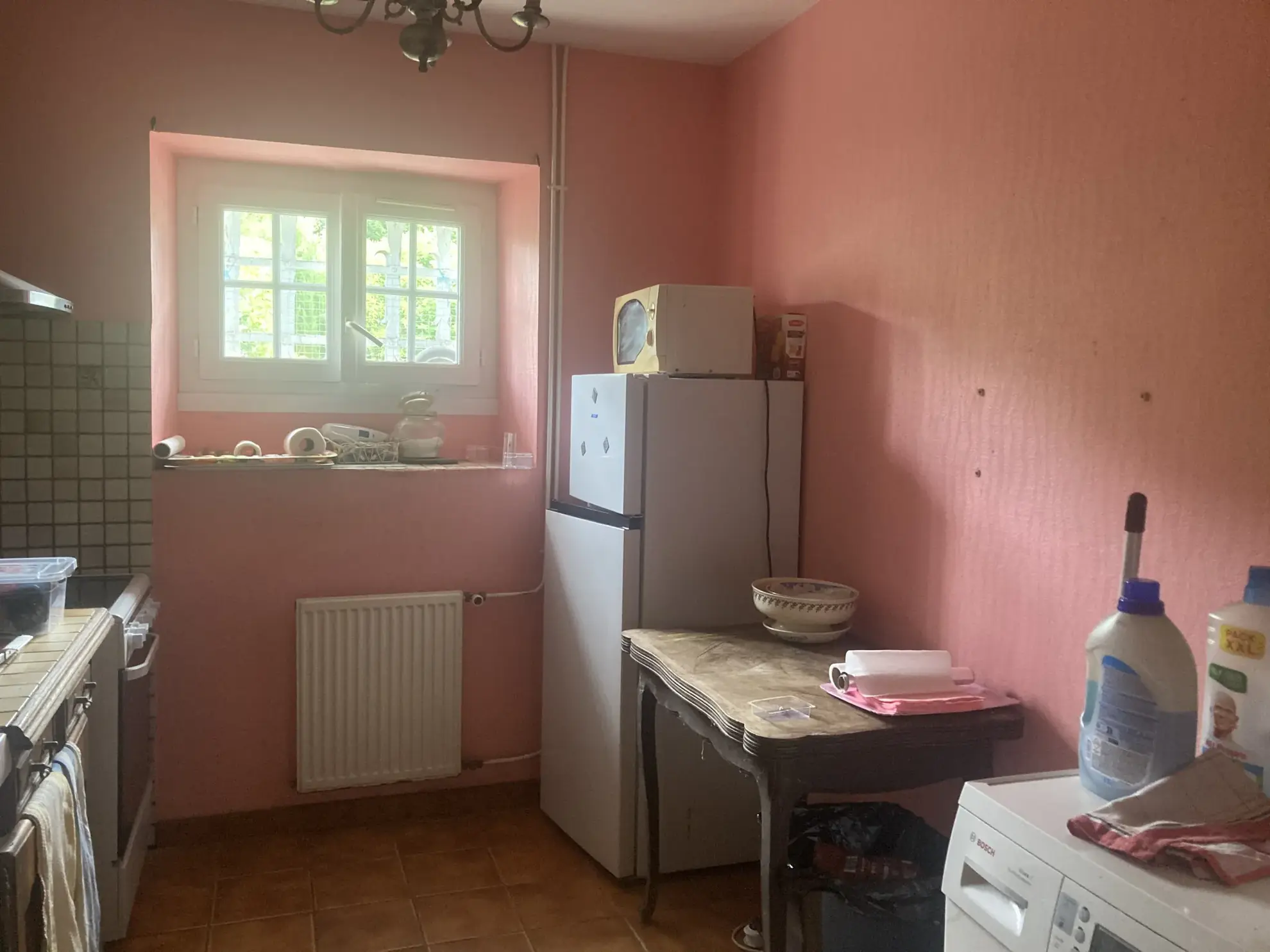 Maison de campagne à rénover près de Tocane Saint Apre avec grange et grand terrain 