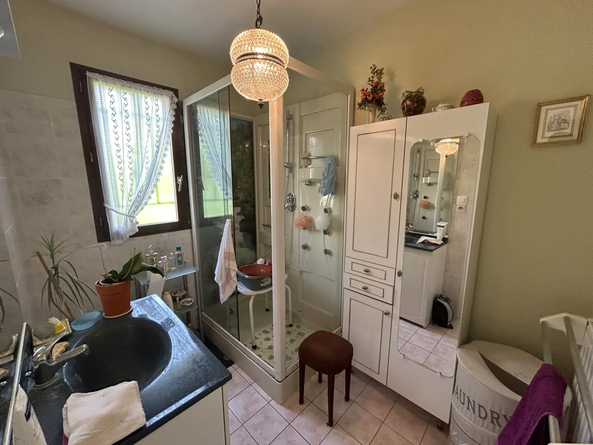 Maison à Angerville de 97 m² avec 4 chambres, garage et jardin arboré 