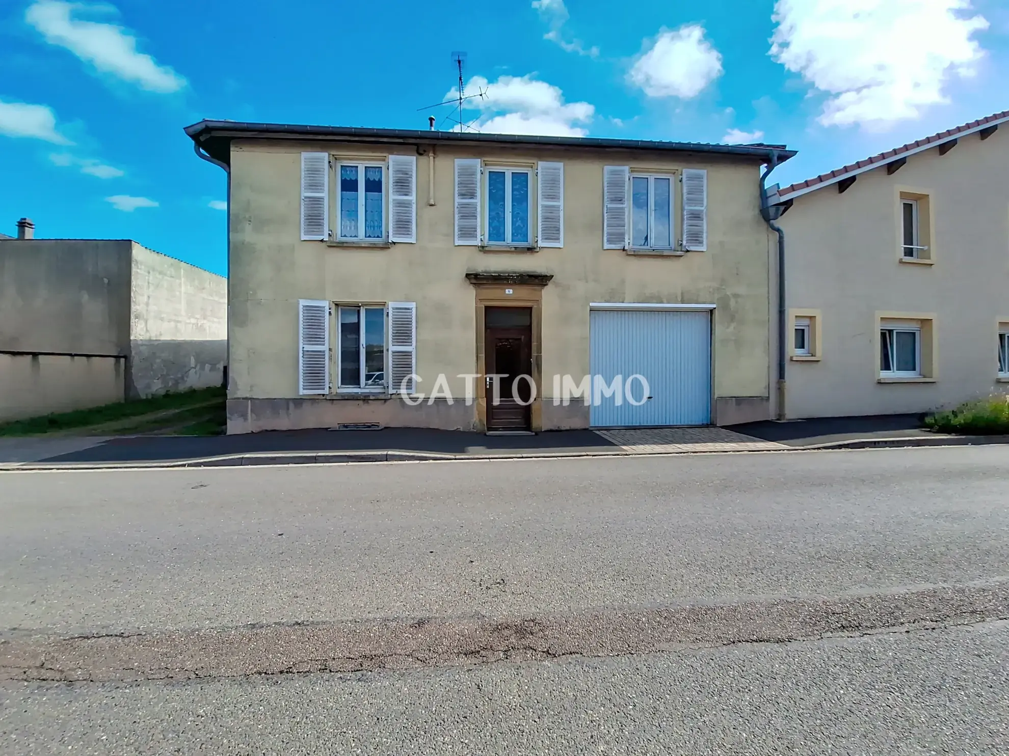 Maison à Vigy de 127m² avec potentiel d’investissement ou familial 