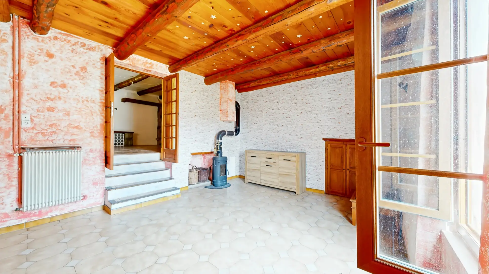 Charmante maison de village de 80 m² à La Tour-sur-Tinée avec vue montagne 