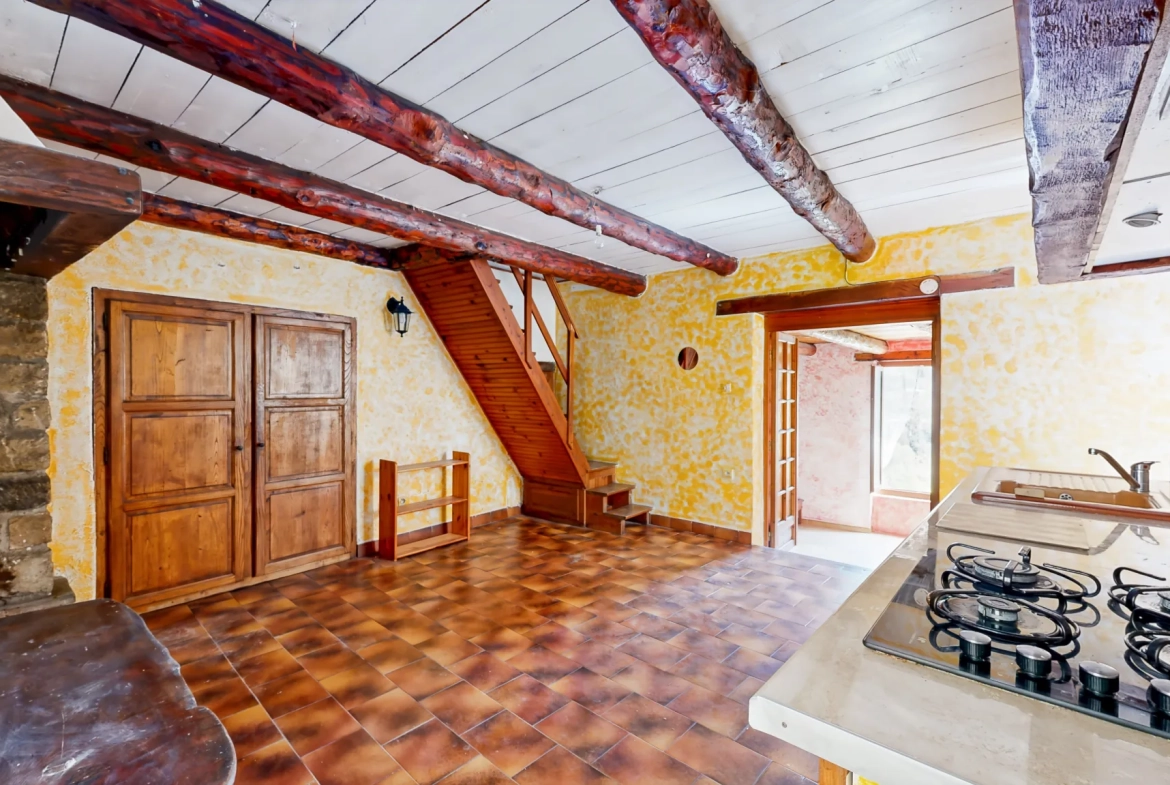 Charmante maison de village de 80 m² à La Tour-sur-Tinée avec vue montagne 