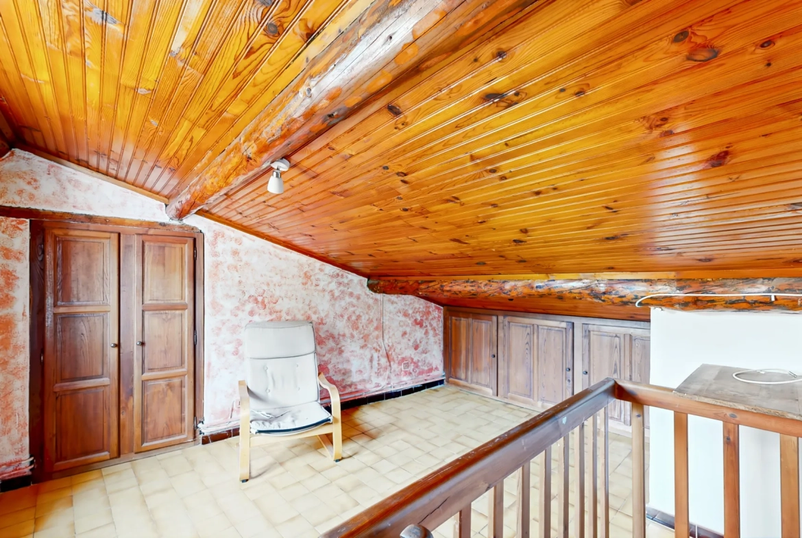 Charmante maison de village de 80 m² à La Tour-sur-Tinée avec vue montagne 
