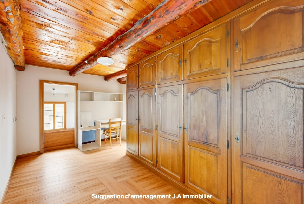 Charmante maison de village de 80 m² à La Tour-sur-Tinée avec vue montagne 