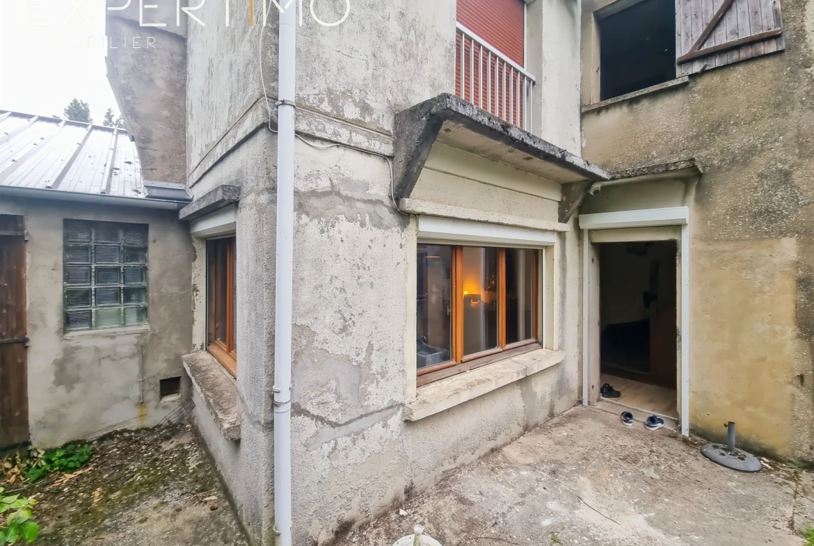 Maison de 147 m² à Feuquieres-en-Vimeu avec garage et atelier, proche baie de Somme 