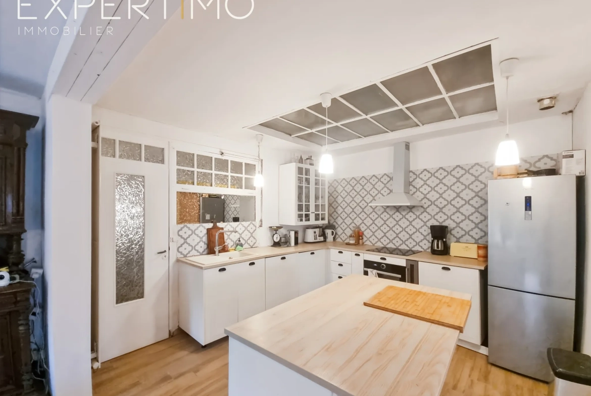 Maison de 147 m² à Feuquieres-en-Vimeu avec garage et atelier, proche baie de Somme 