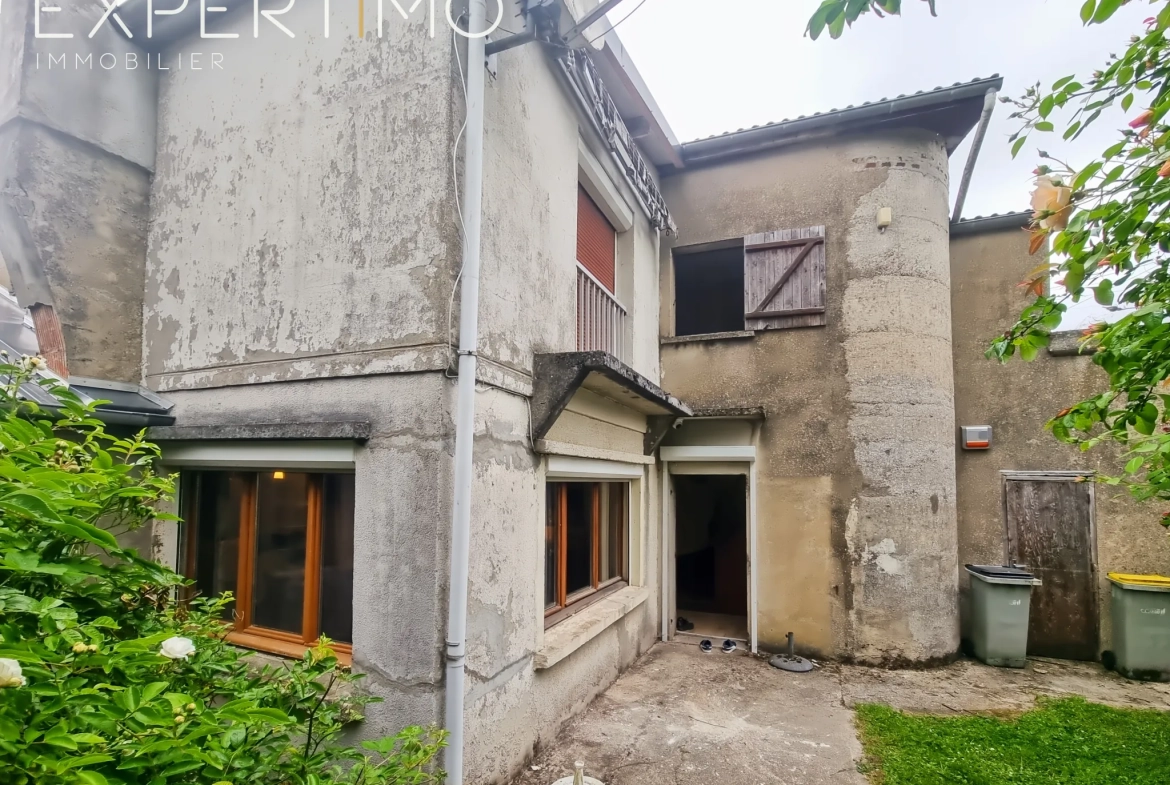 Maison de 147 m² à Feuquieres-en-Vimeu avec garage et atelier, proche baie de Somme 