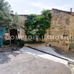 Belle maison de village avec dépendance et vue dans le Gard