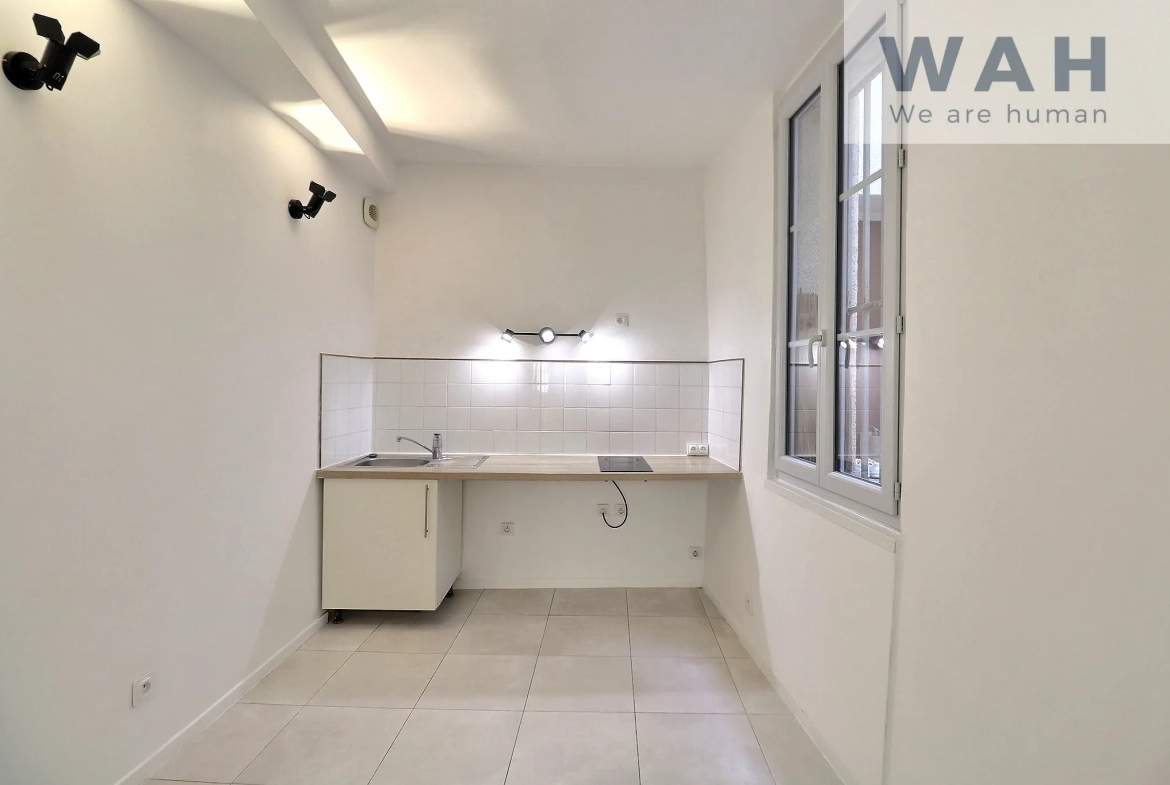 Vente Appartement 2 Pièces à Montpellier Centre Historique - 44 m² 