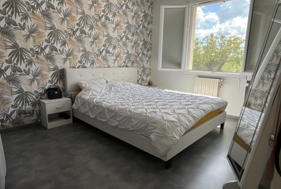 Maison 7 pièces de 160 m² avec grand jardin proche Thouars 