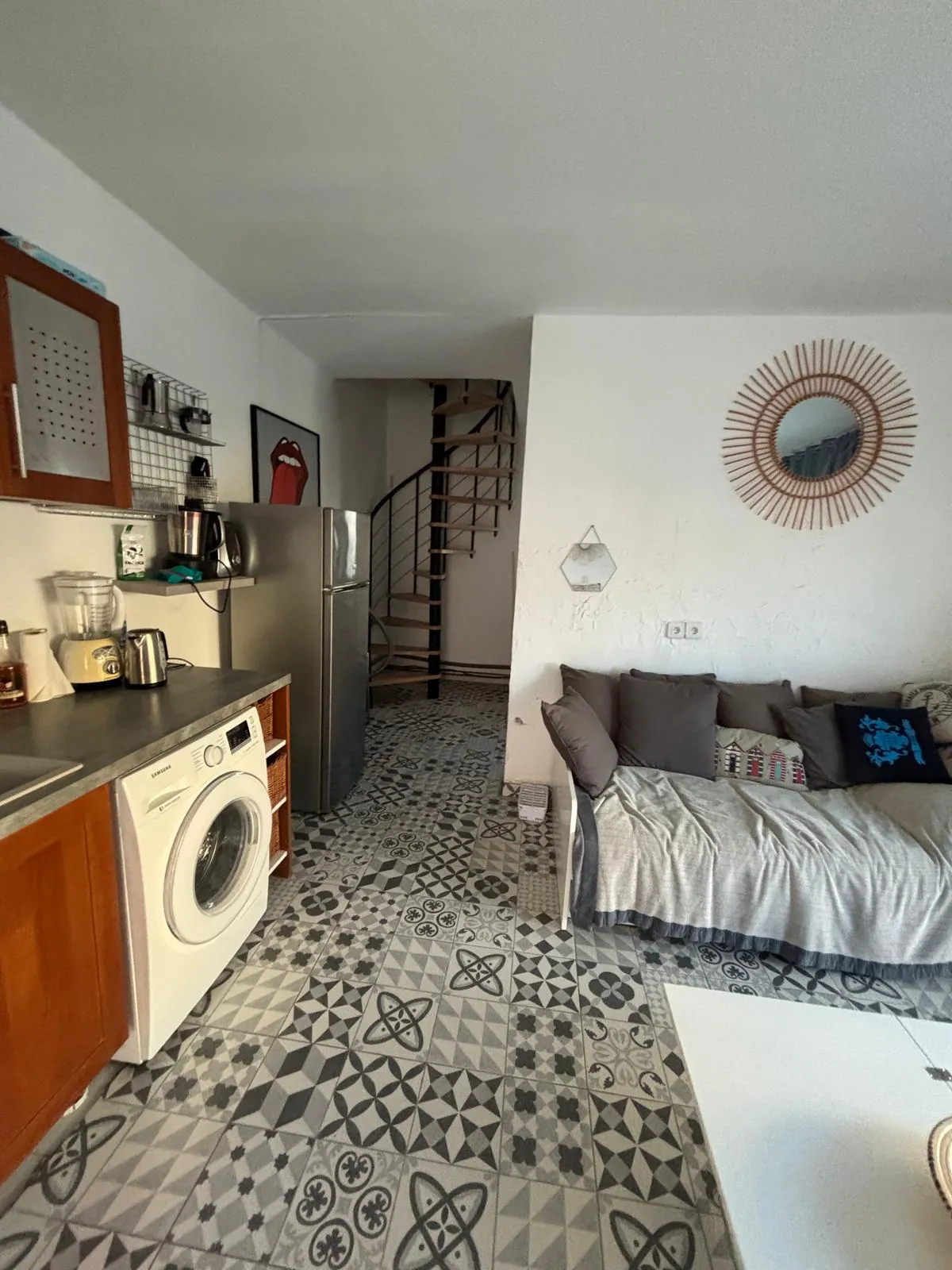 Villa mitoyenne à Poggio Mezzana à 300m de la plage avec jardin et 2 chambres 