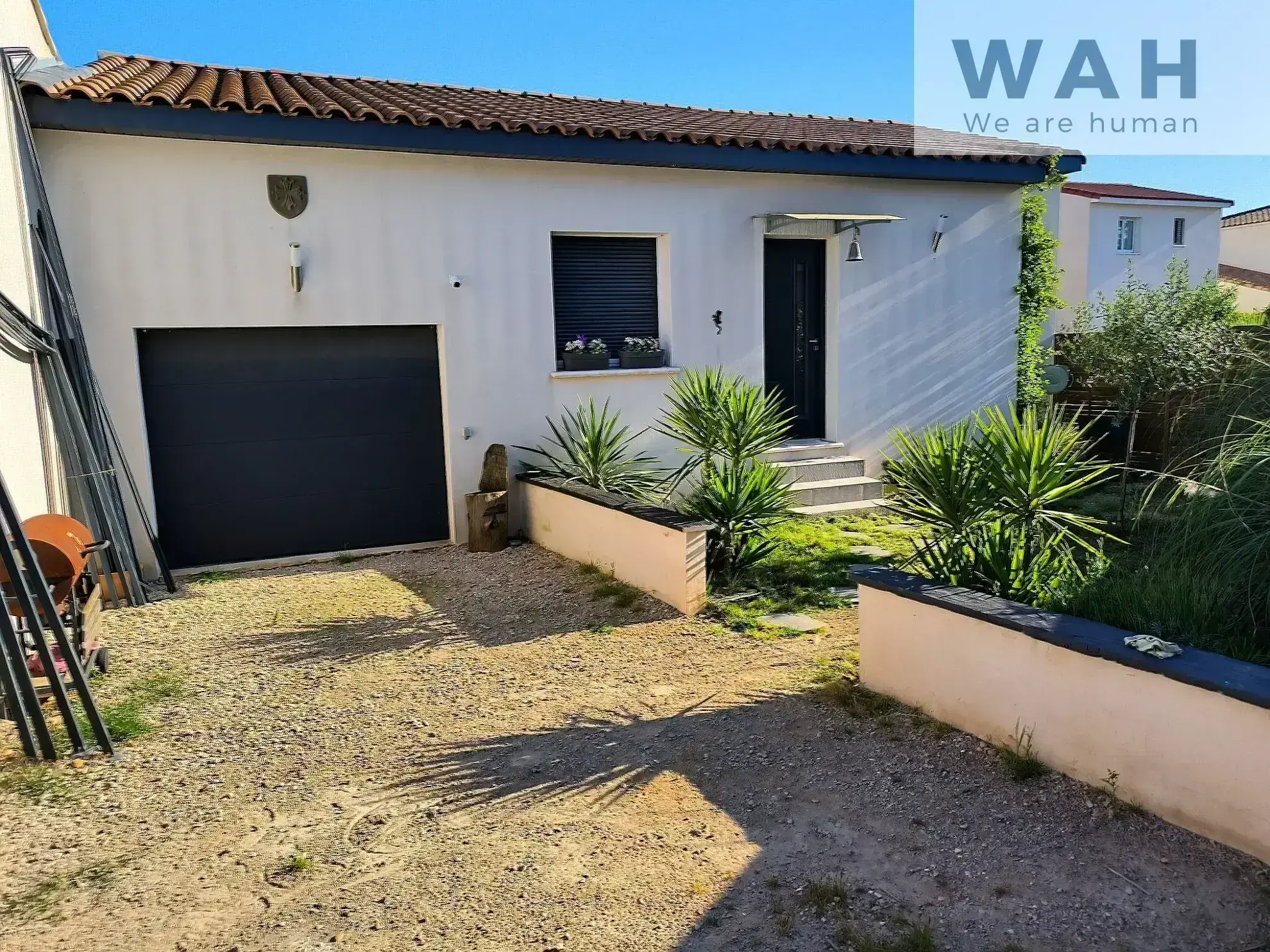 Villa moderne de plain-pied à vendre à Codognan (30920) avec jardin et garage 