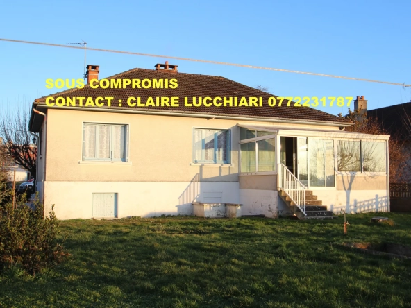 Maison familiale avec jardin et sous-sol à Bourbon Lancy en vente