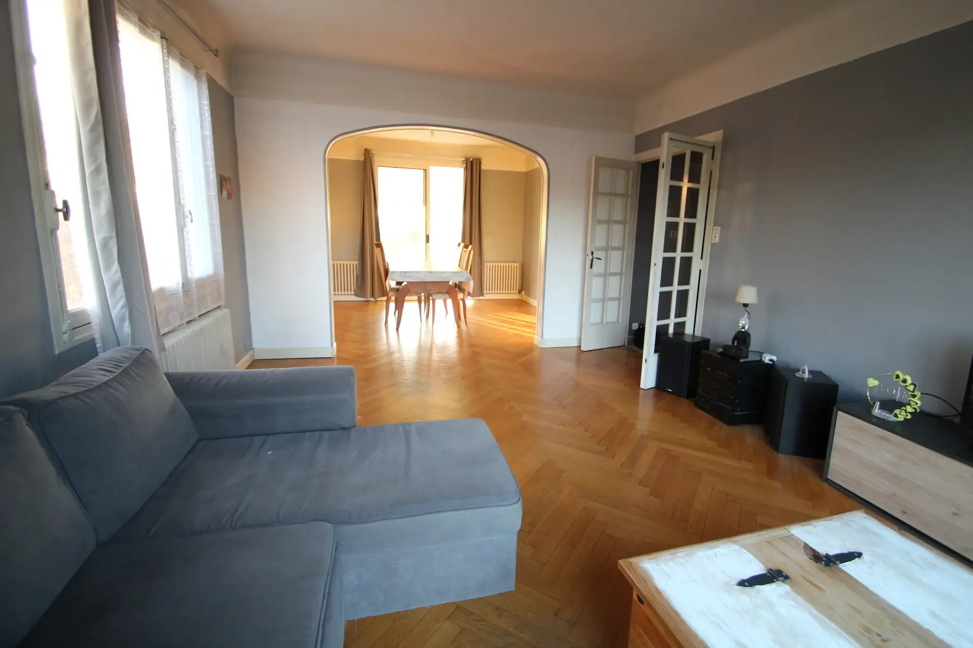 Maison familiale avec jardin et sous-sol à Bourbon Lancy en vente 