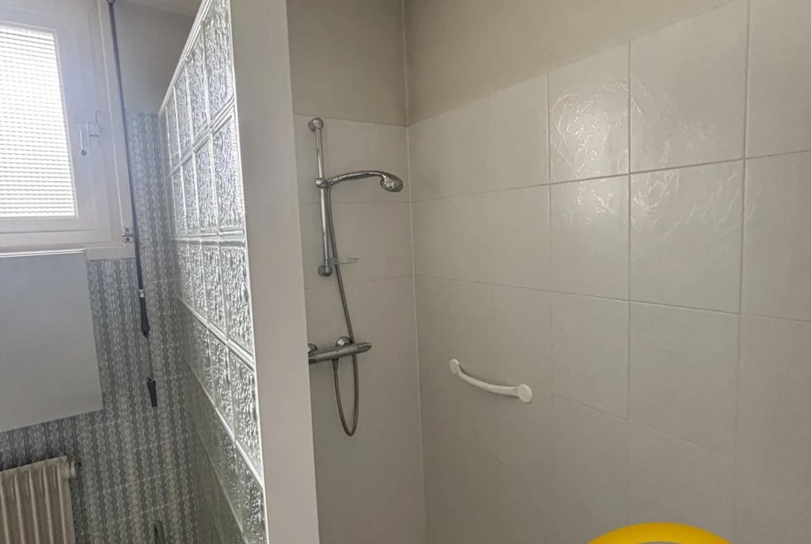 Charmante maison individuelle de 108 m² à Angres avec grand potentiel 