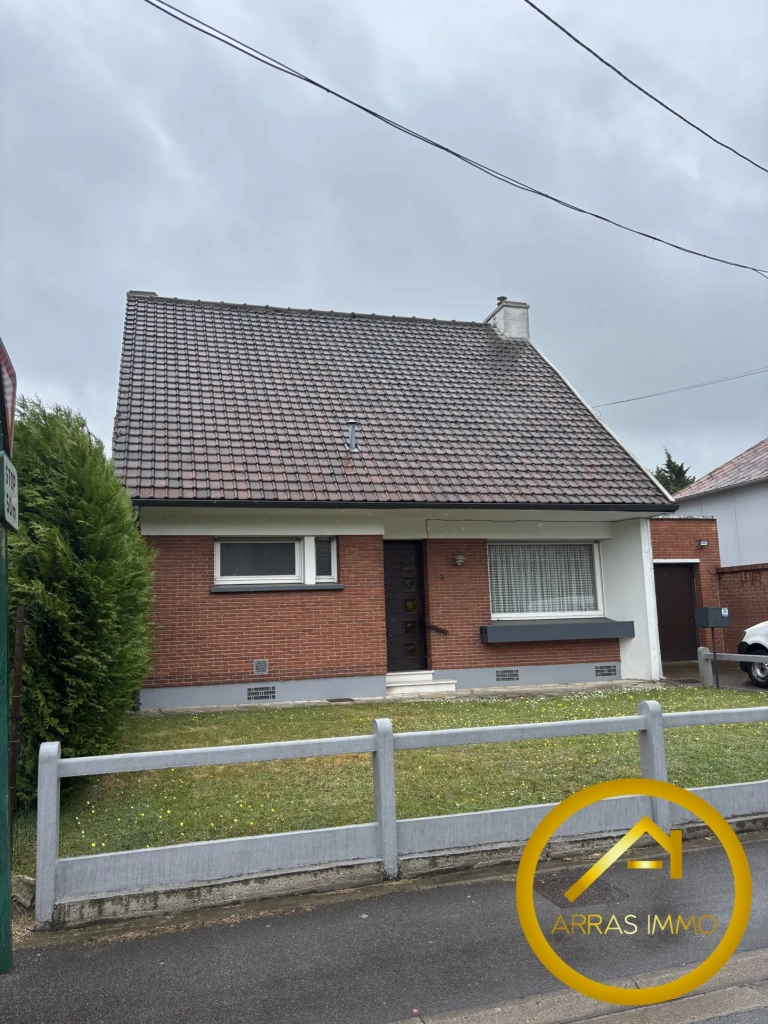 Charmante maison individuelle de 108 m² à Angres avec grand potentiel