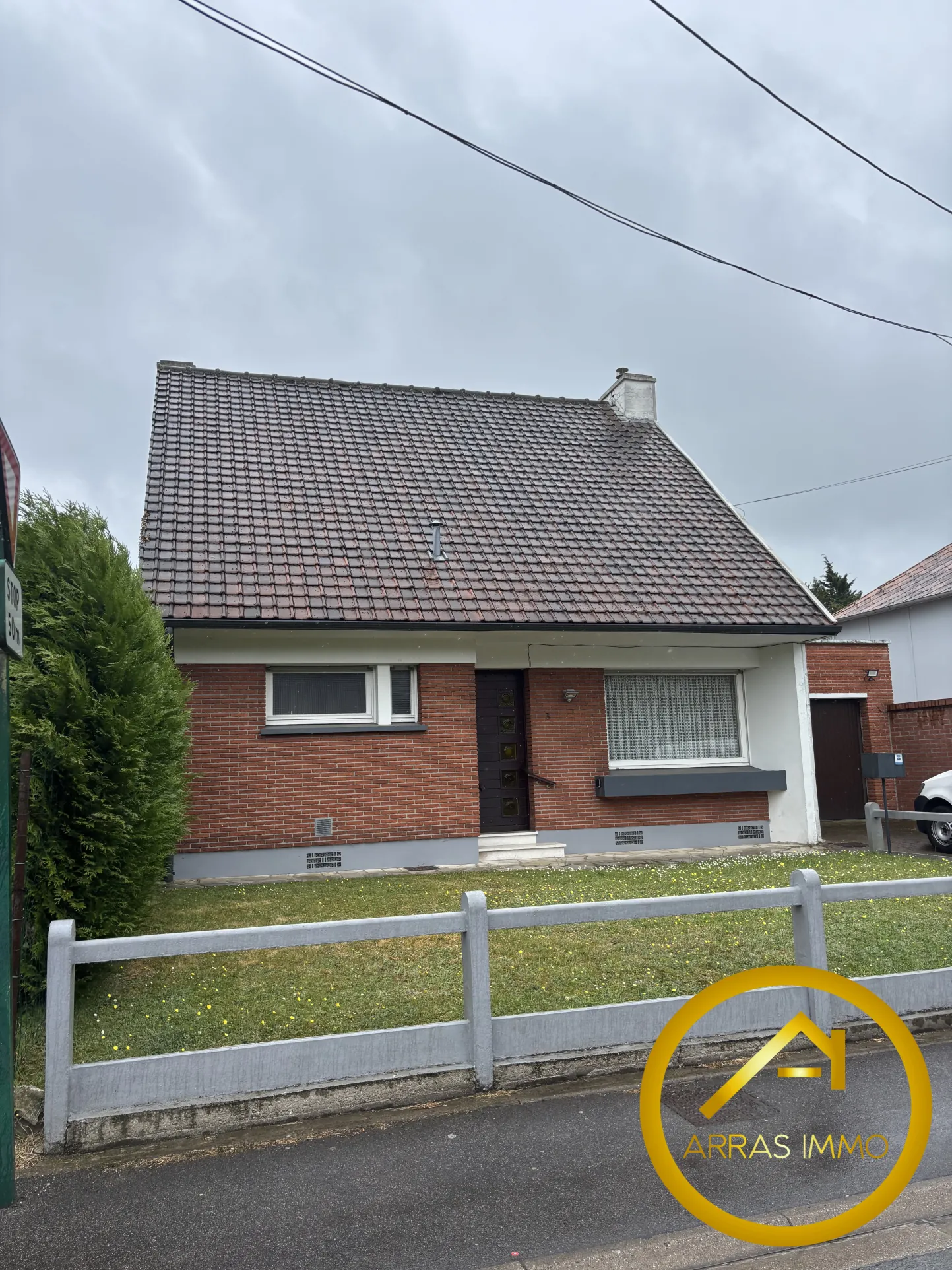 Charmante maison individuelle de 108 m² à Angres avec grand potentiel 